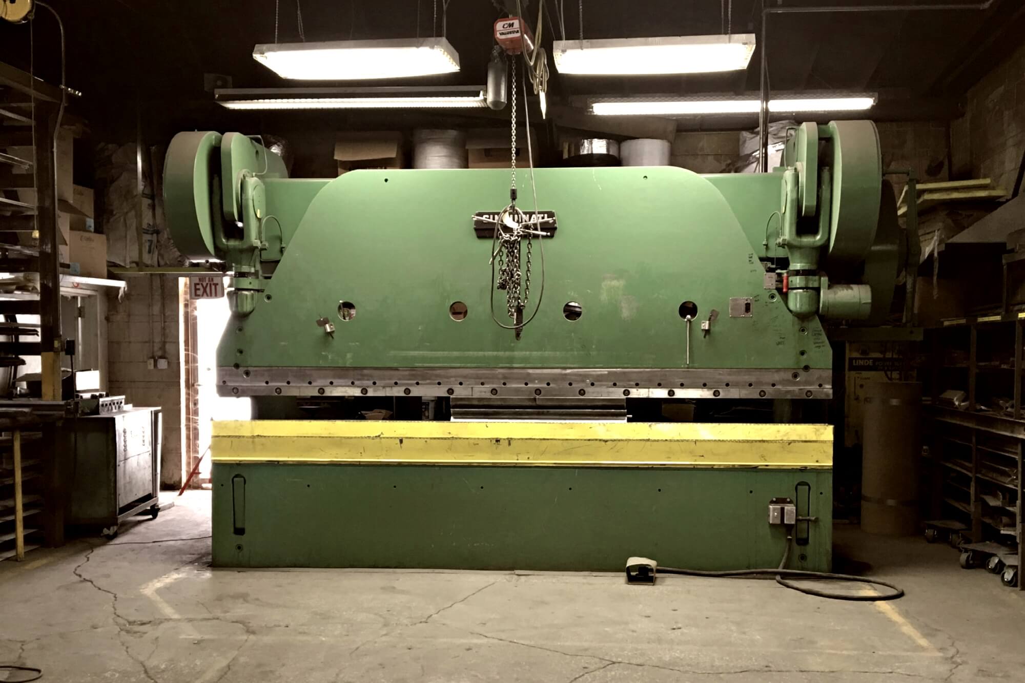 hydraulic-press-brake